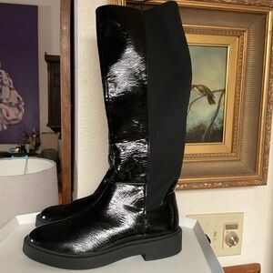 ANDRE ASSOUS VIVA TALL CRINKLE PATENT / STRETCH BOOTS BLACK  SIZE 8 NWOT